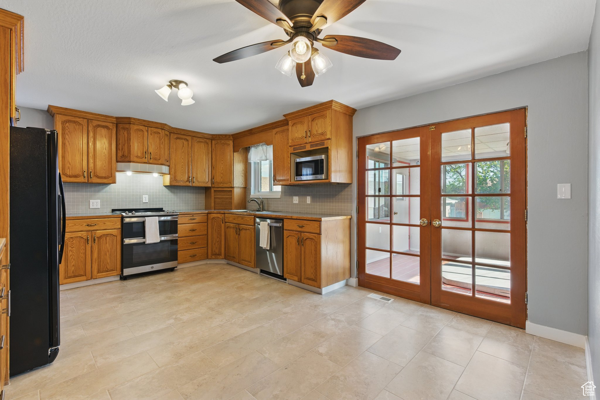 951 N 215, Santaquin, Utah image 4