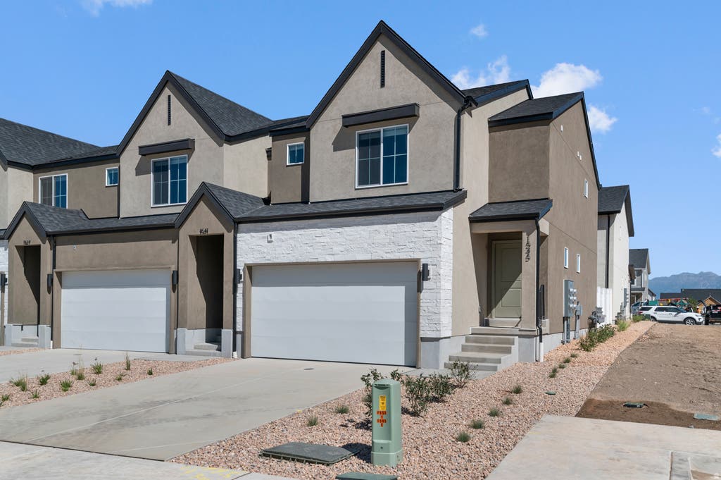 Photo of 1894 E 670 N #1238, Salem, UT 84653 (MLS # 2171007)