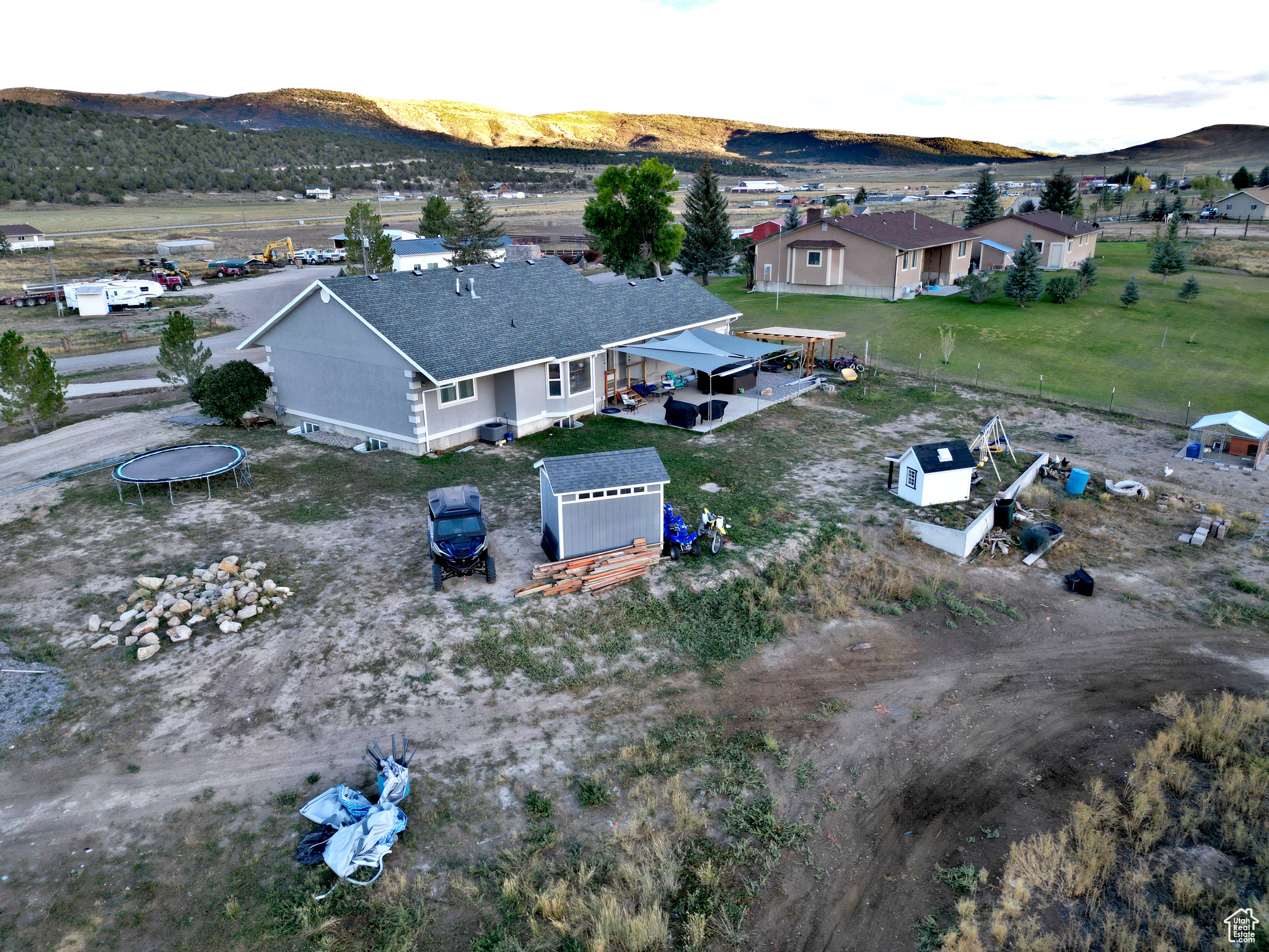 FAIRVIEW RANCHOS - Residential