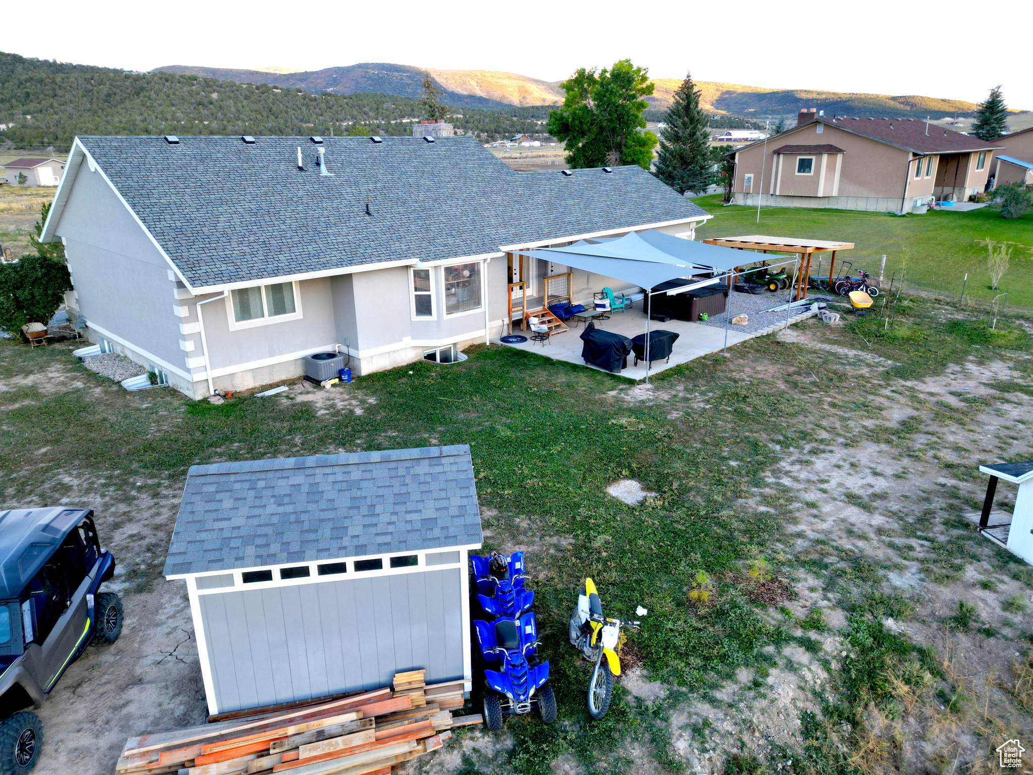 FAIRVIEW RANCHOS - Residential