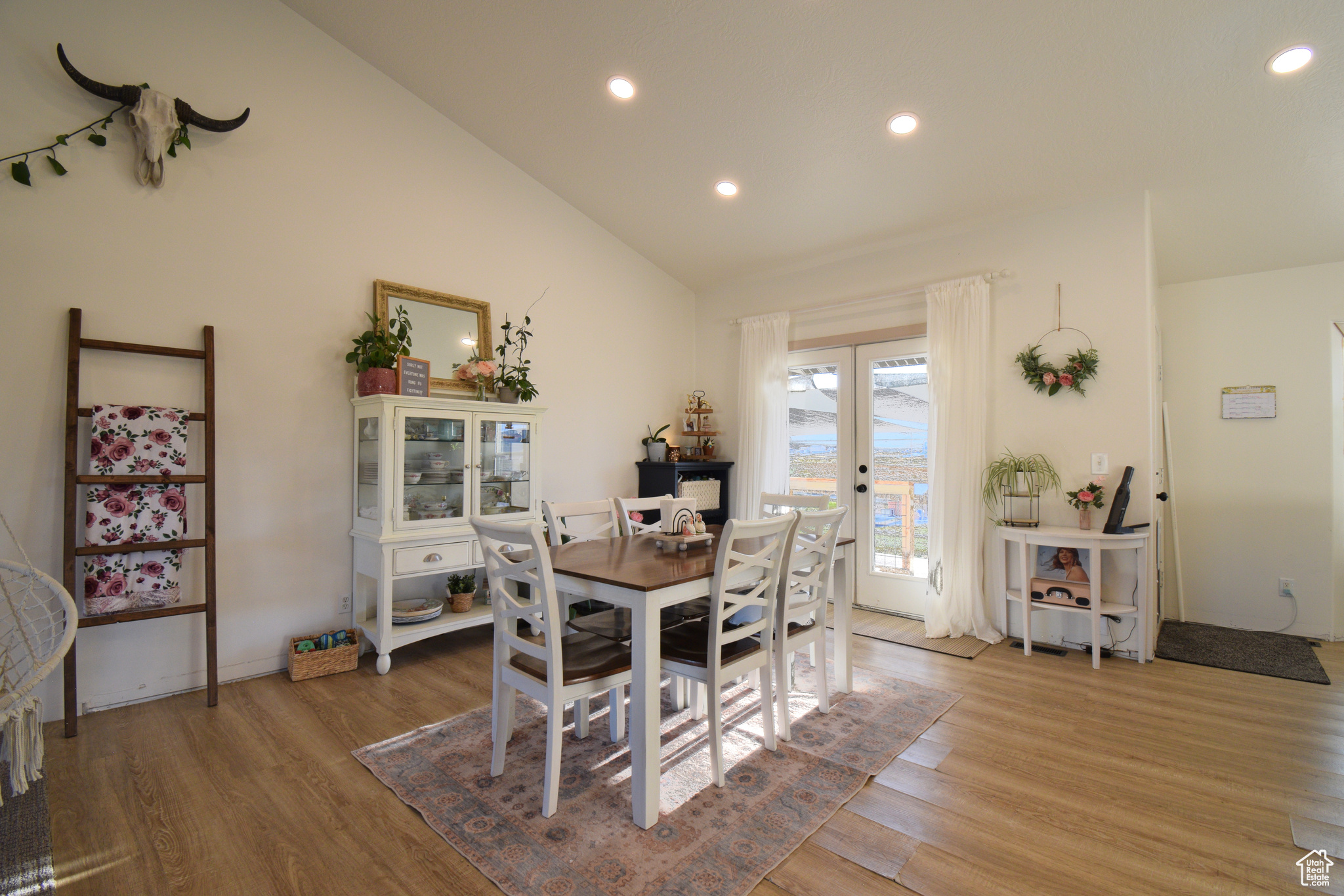 FAIRVIEW RANCHOS - Residential