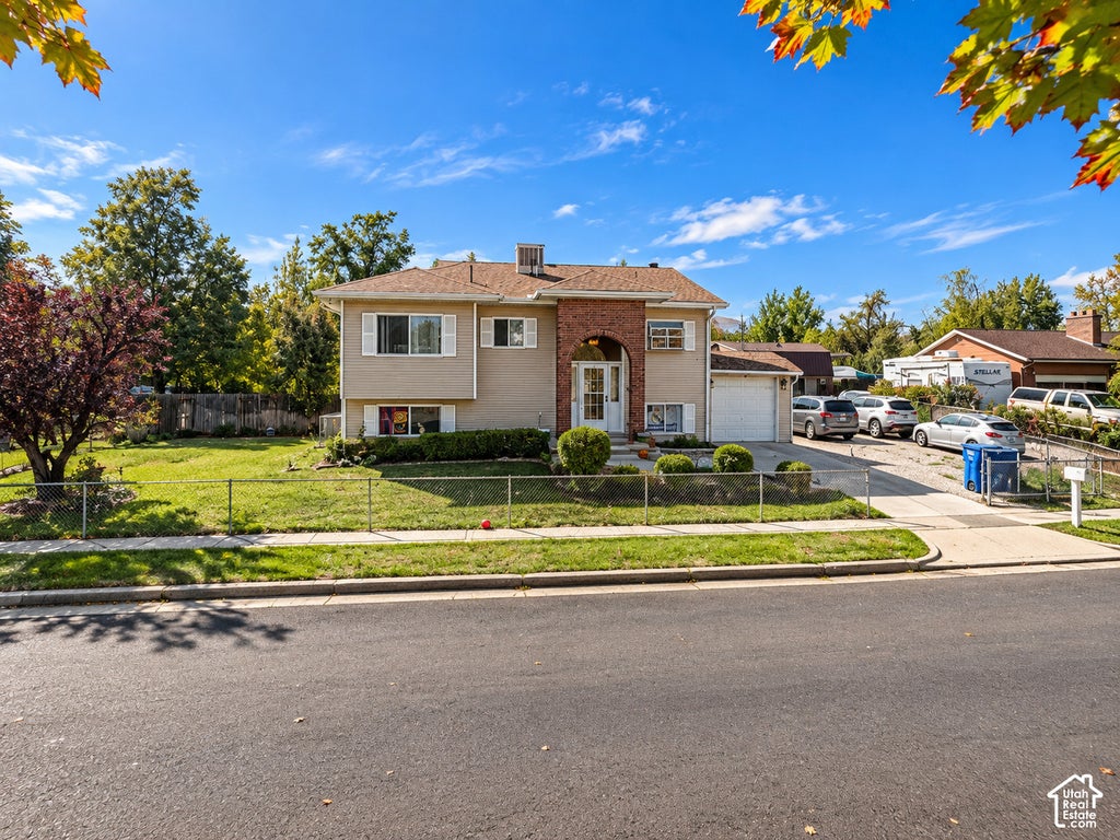 Photo of 4997 W LARK WAY, West Valley City, UT 84120 (MLS # 2188592)