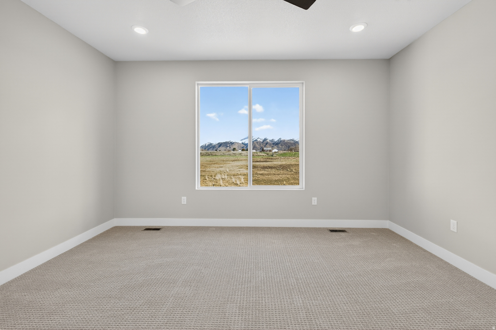 WEST RIDGE ESTATES - Residential