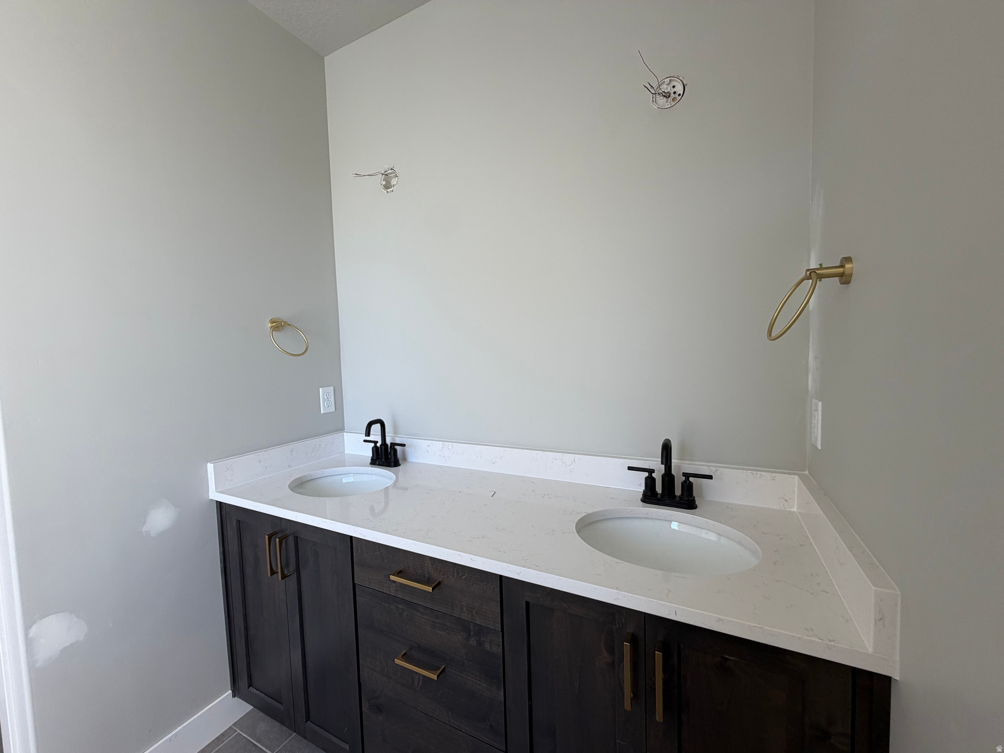 WEST RIDGE ESTATES - Residential