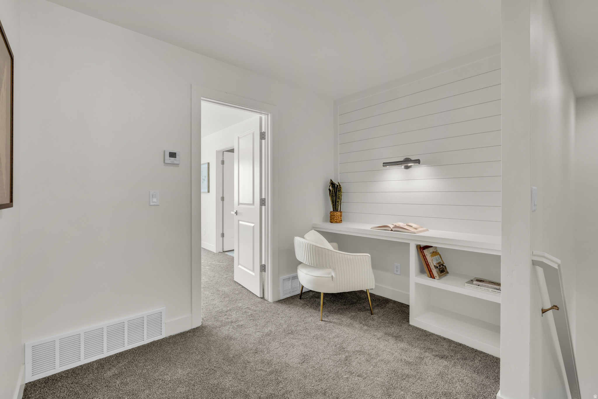 FREEDOM COURT - Residential