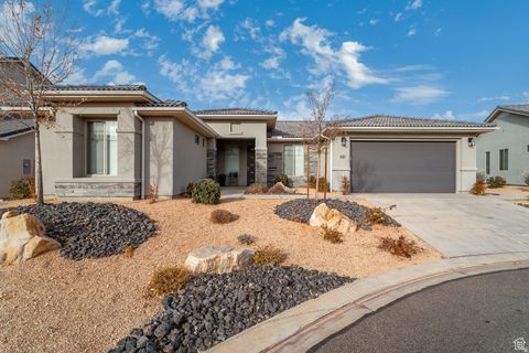 Tiny photo for 443 N PUERTA DR, Washington, UT 84780 (MLS # 2137029)