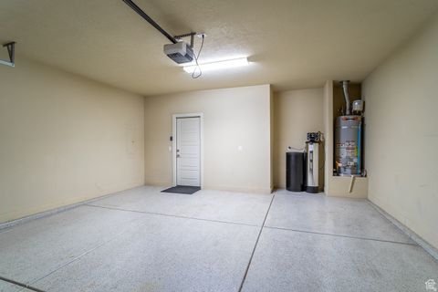Tiny photo for 443 N PUERTA DR, Washington, UT 84780 (MLS # 2137029)