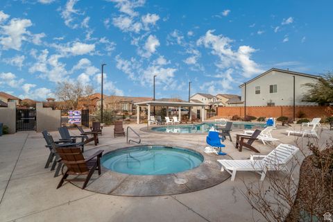 Tiny photo for 443 N PUERTA DR, Washington, UT 84780 (MLS # 2137029)