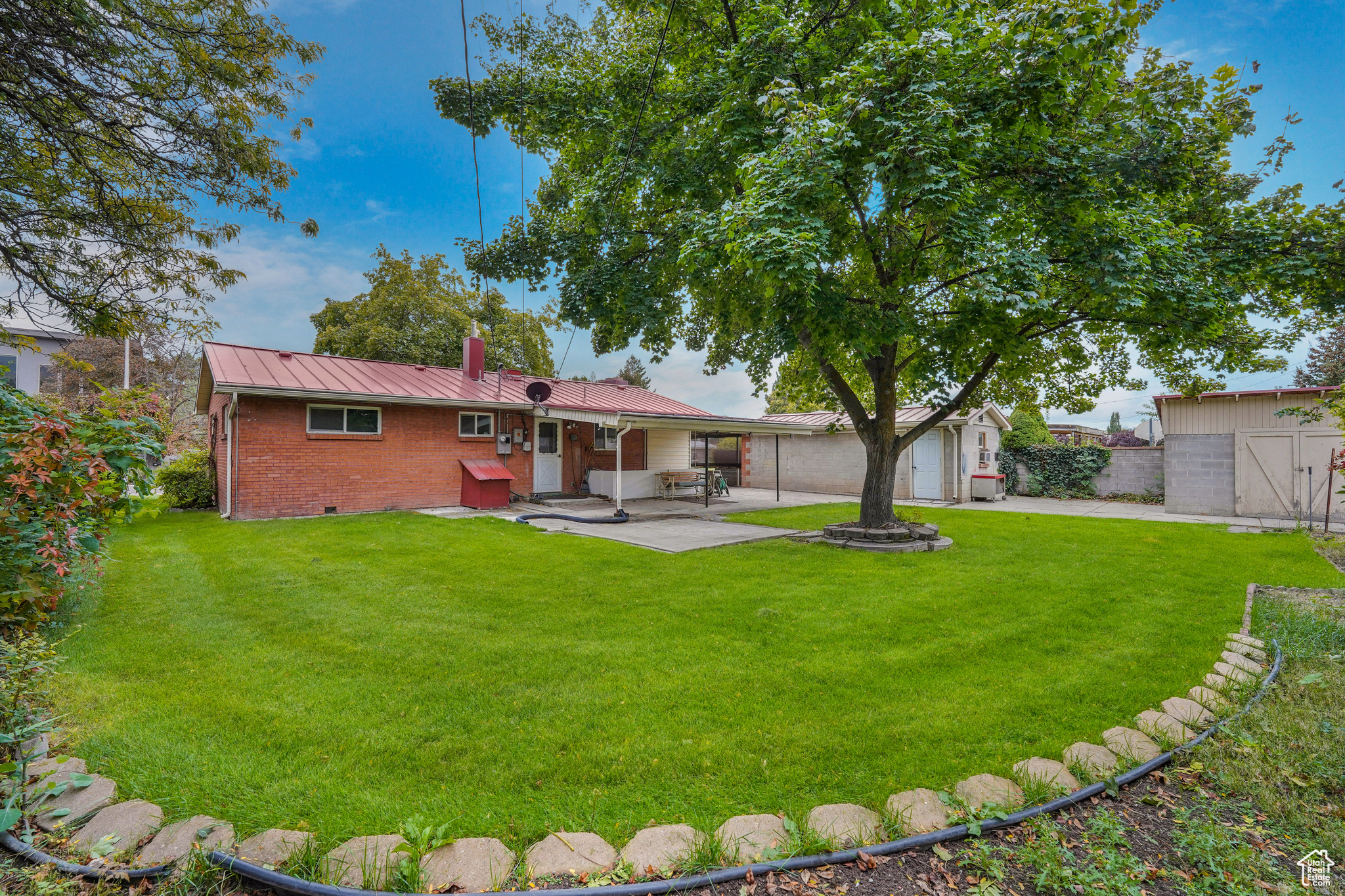 SPENCER GROW ACRES - Residential