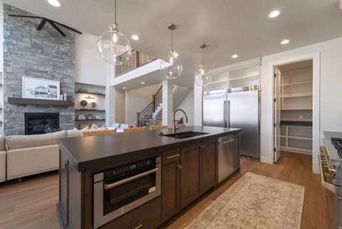 Tiny photo for 949 S LOUISA DR, Saratoga Springs, UT 84045 (MLS # 2128496)