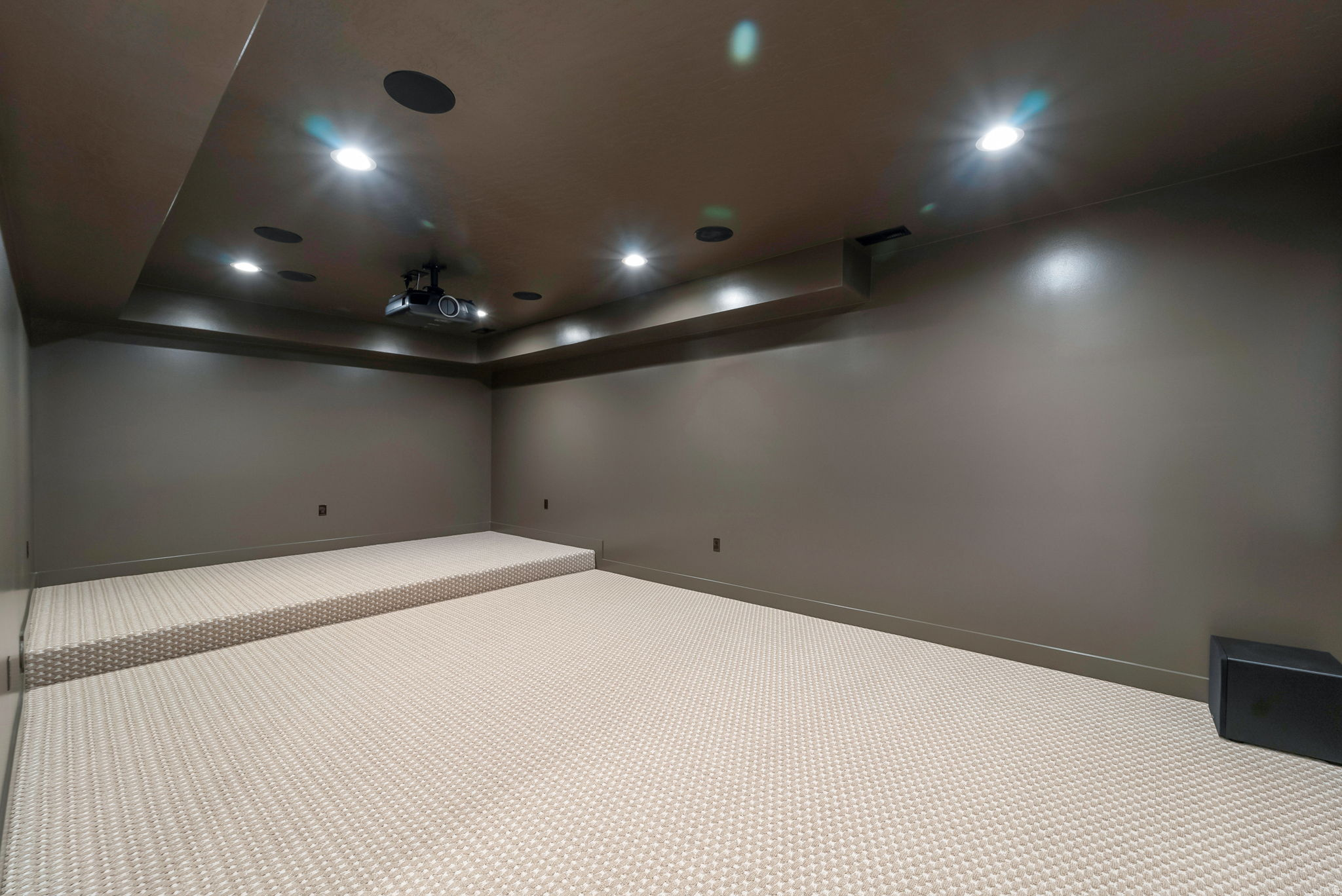 BEACON POINTE - Residential