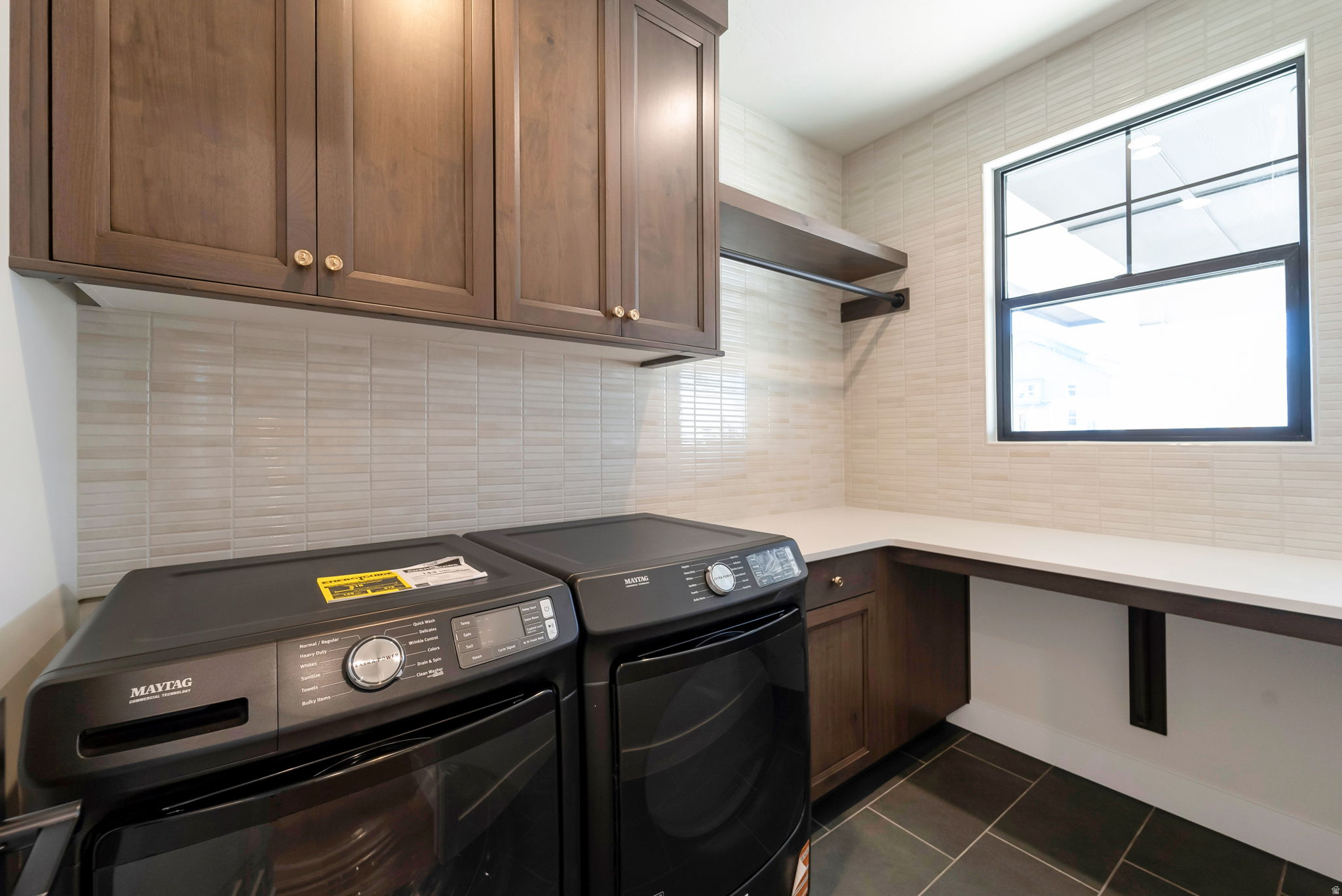 BEACON POINTE - Residential