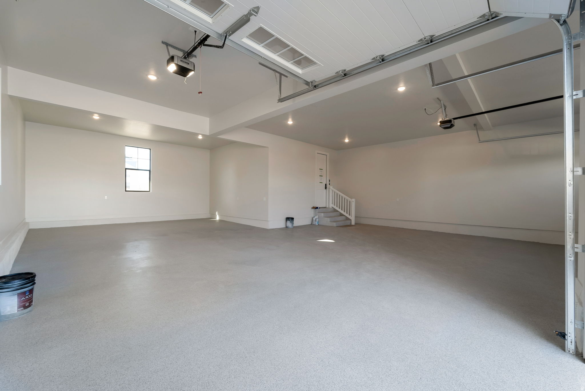 BEACON POINTE - Residential