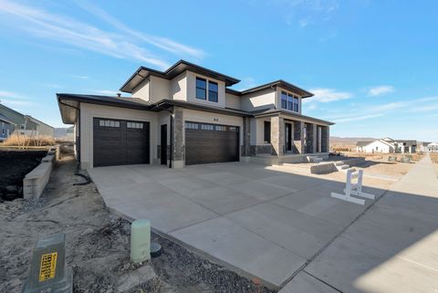 Tiny photo for 949 S LOUISA DR, Saratoga Springs, UT 84045 (MLS # 2128496)