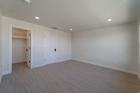 Tiny photo for 949 S LOUISA DR, Saratoga Springs, UT 84045 (MLS # 2128496)