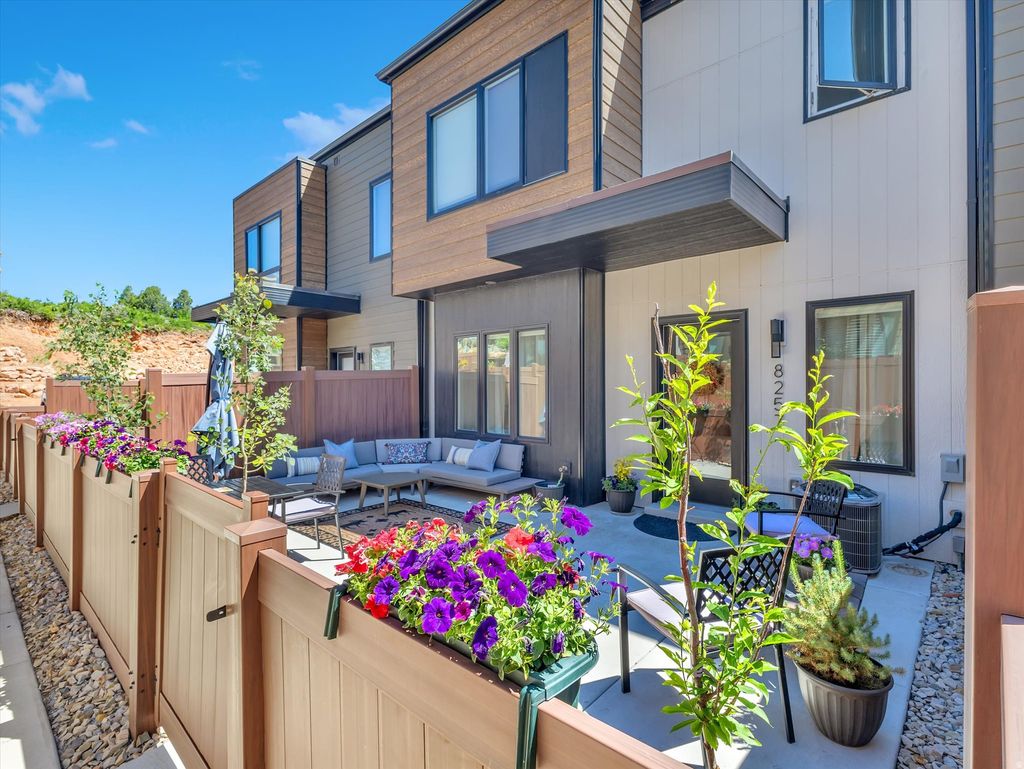 Photo of 8257 N SANDALWOOD LN, Park City, UT 84098 (MLS # 2157252)