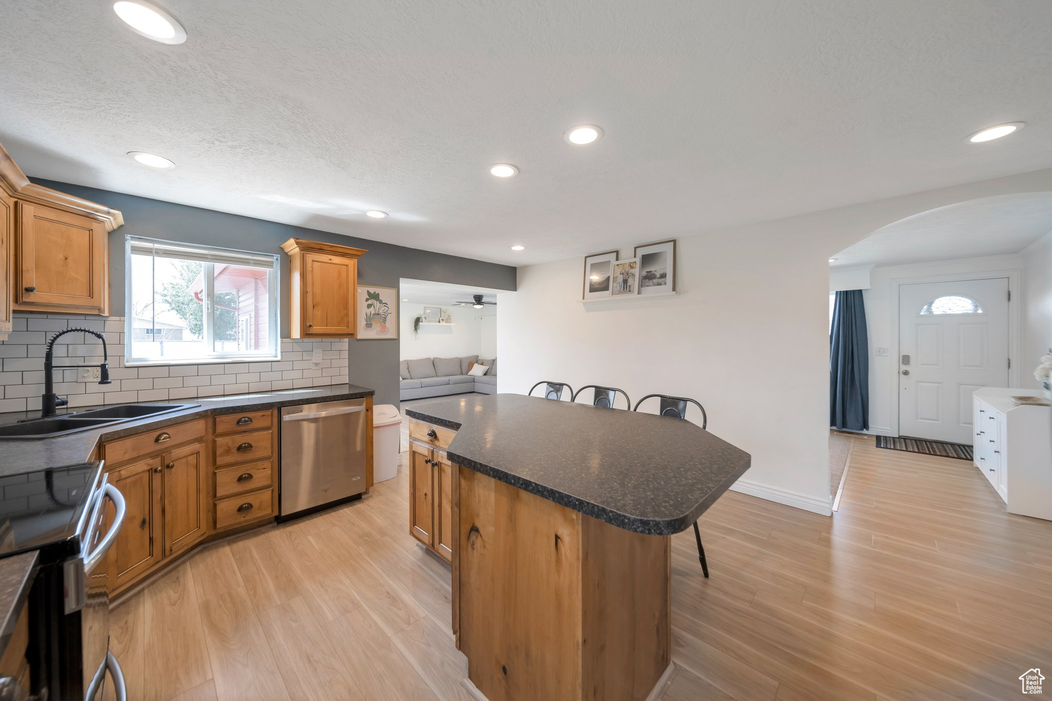 1415 S Melanie Ln, Syracuse, Utah image 9