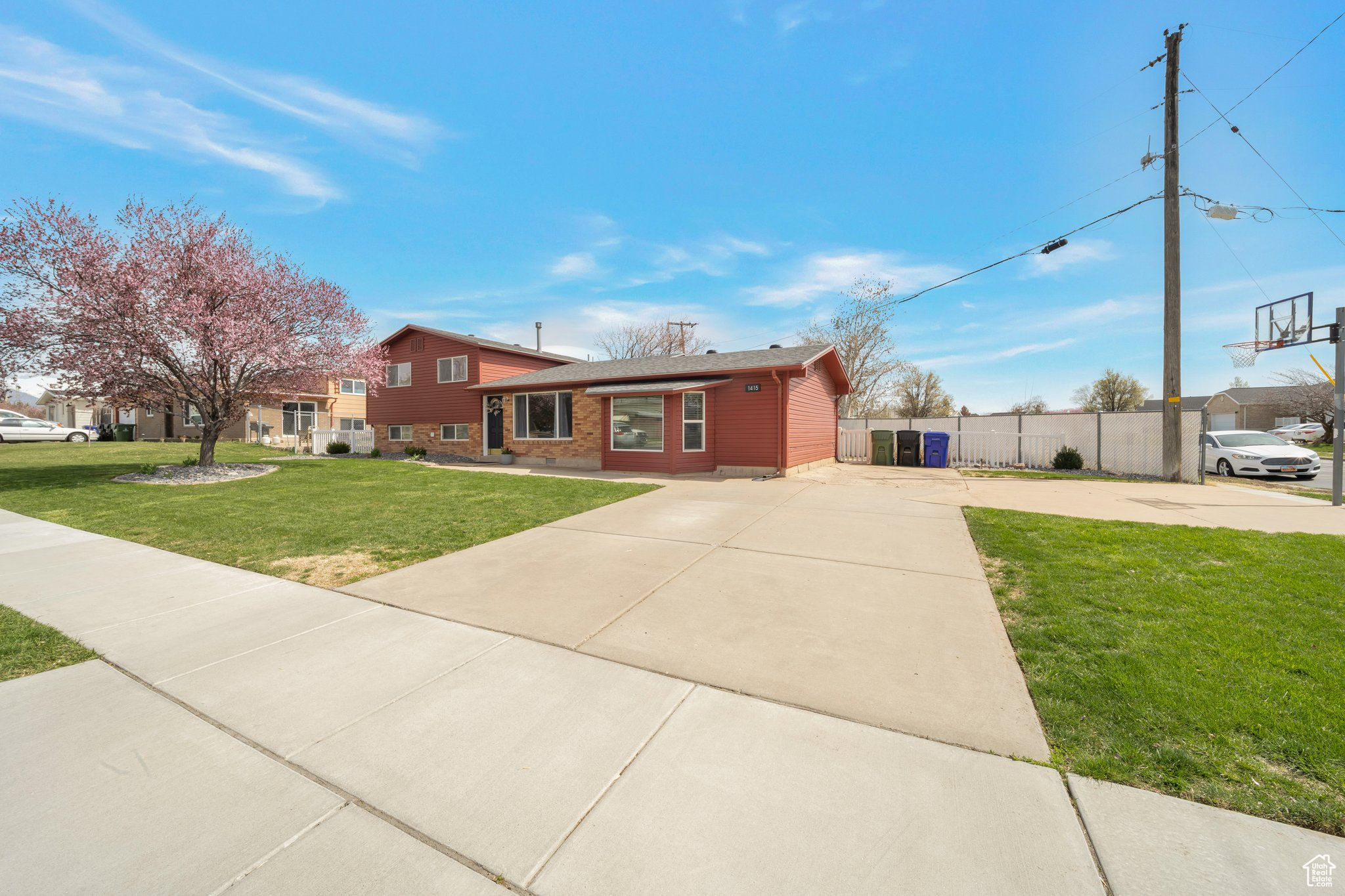 1415 S Melanie Ln, Syracuse, Utah image 2