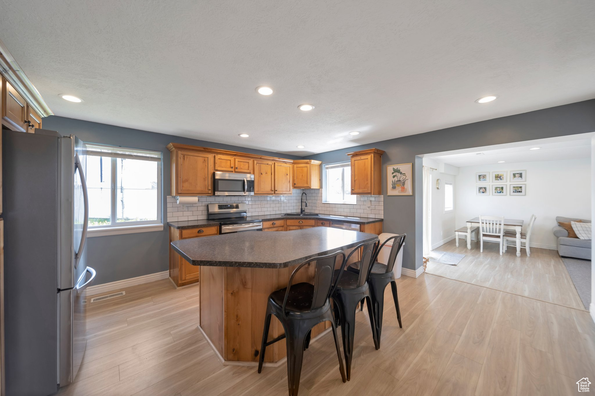 1415 S Melanie Ln, Syracuse, Utah image 8