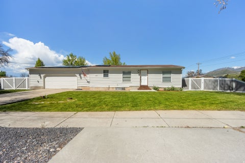 Homes For Sale - 357 W 300<br/> Smithfield, UT 84335