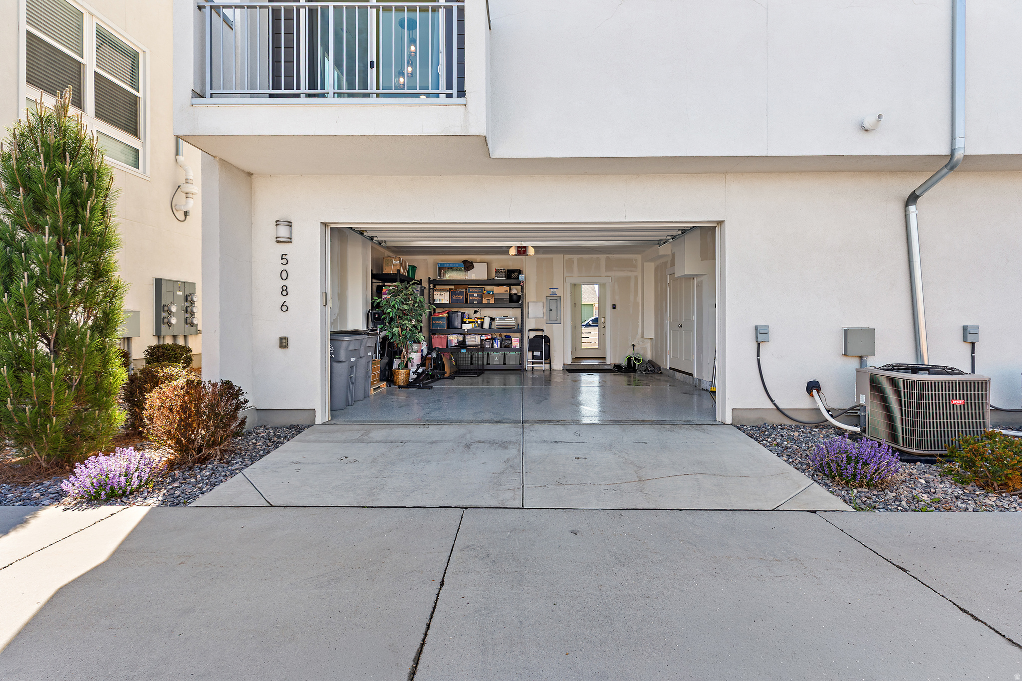 DAYBREAK - Residential