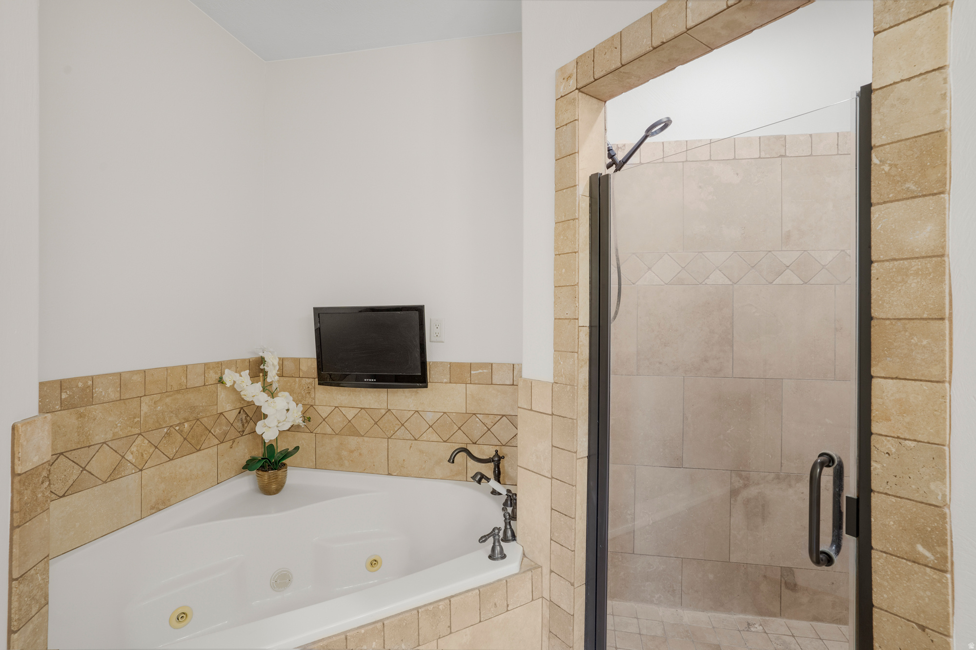 KENSINGTON TH - Residential