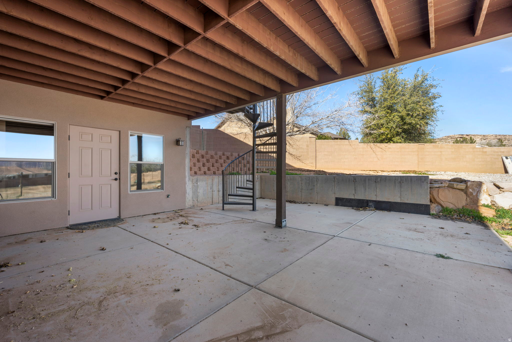 ROCKY BLUFFS SUB - Residential