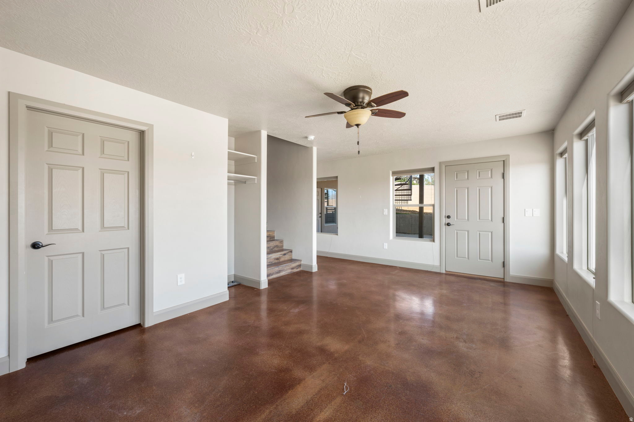 ROCKY BLUFFS SUB - Residential