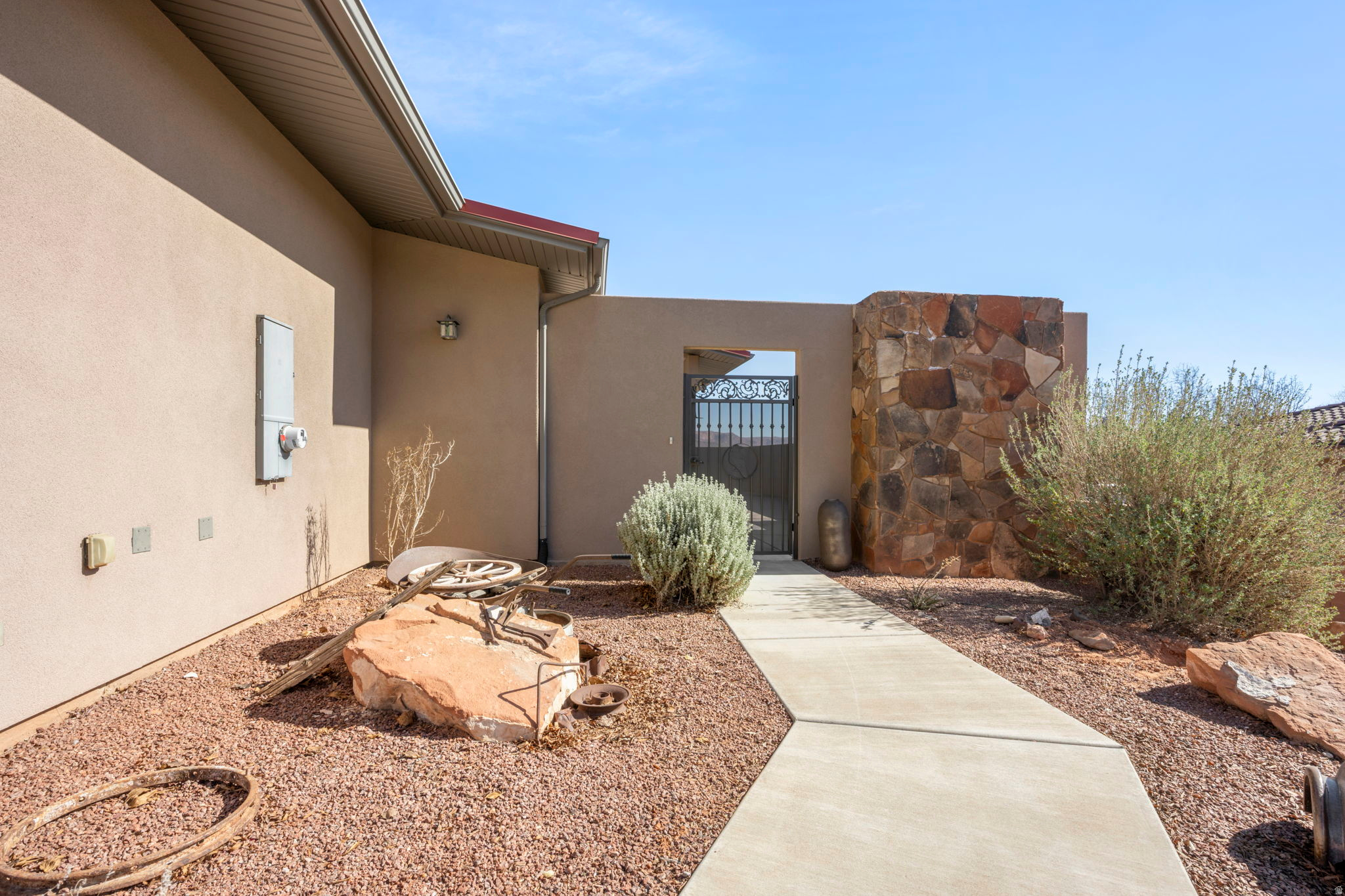 ROCKY BLUFFS SUB - Residential