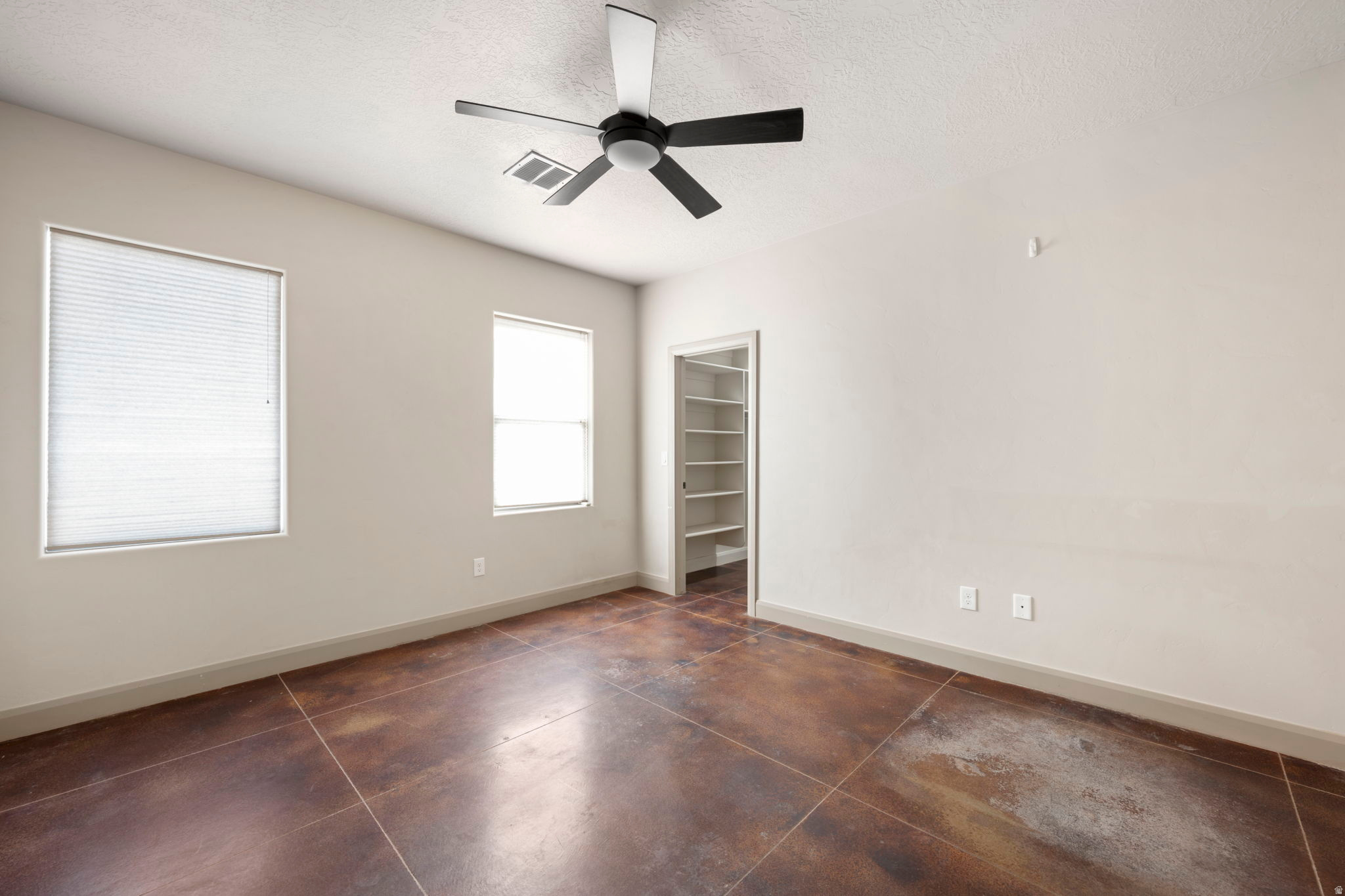 ROCKY BLUFFS SUB - Residential