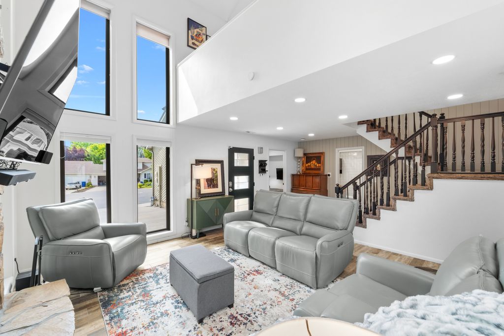 Photo of 4833 S ARBOR CIR E, Holladay, UT 84117 (MLS # 2156811)