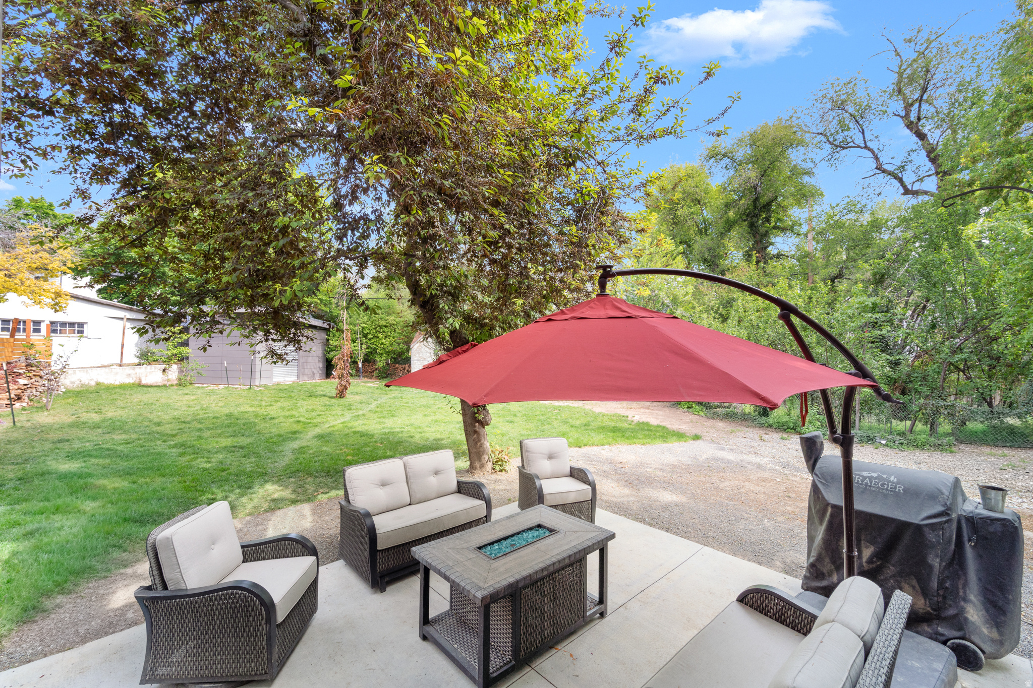 ARBOR ESTATES - Residential Income