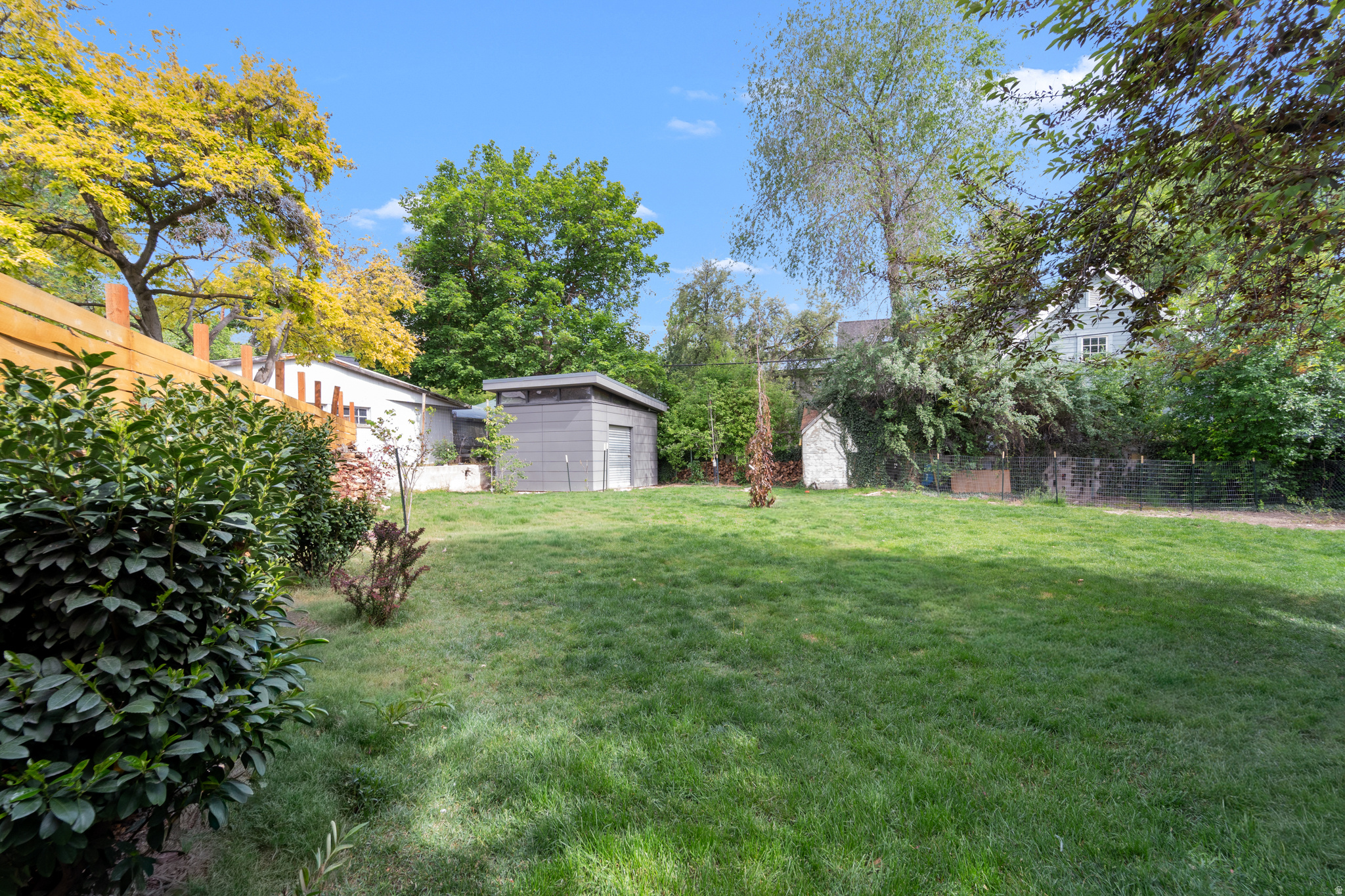 ARBOR ESTATES - Residential Income
