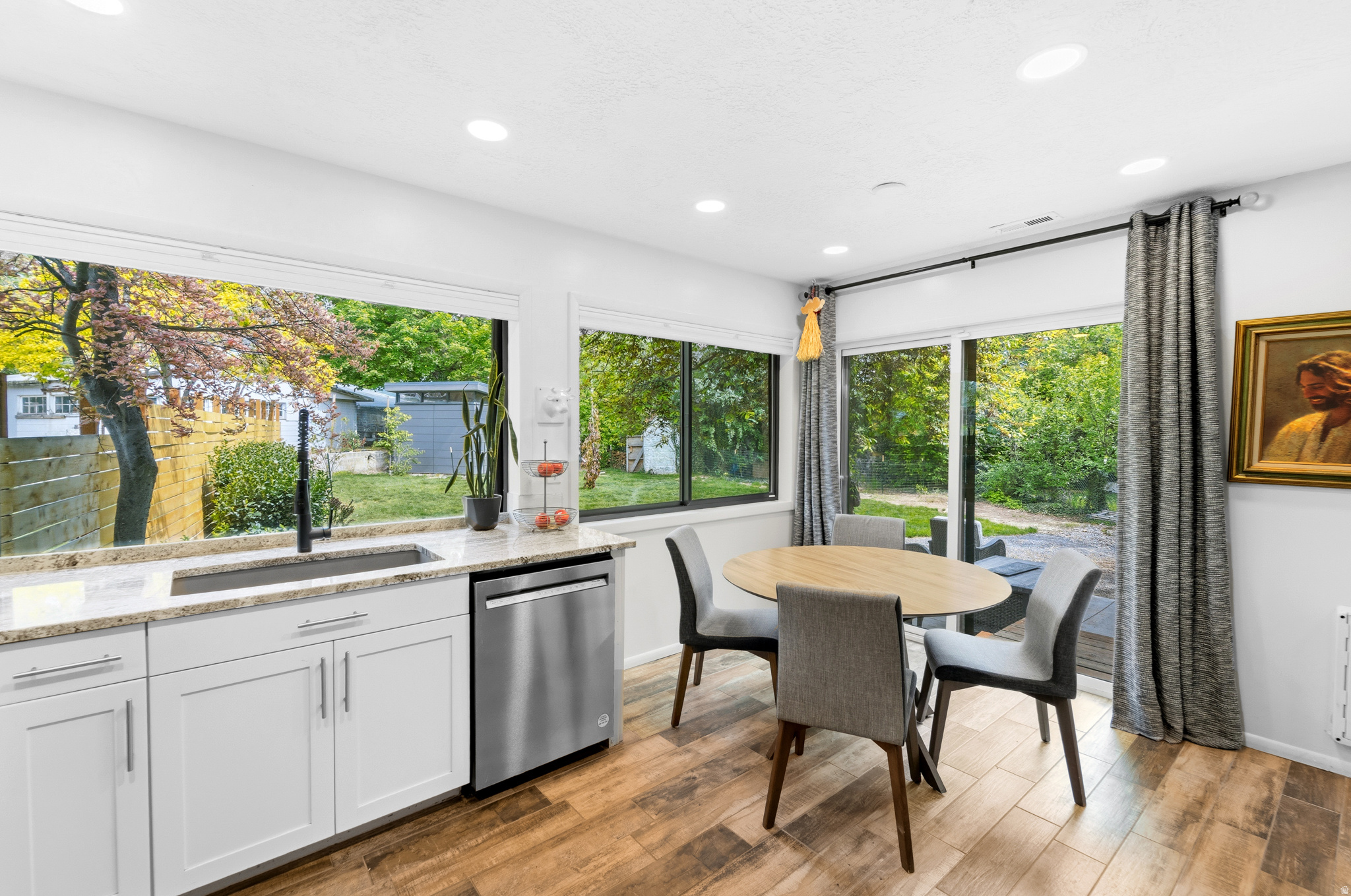 ARBOR ESTATES - Residential Income
