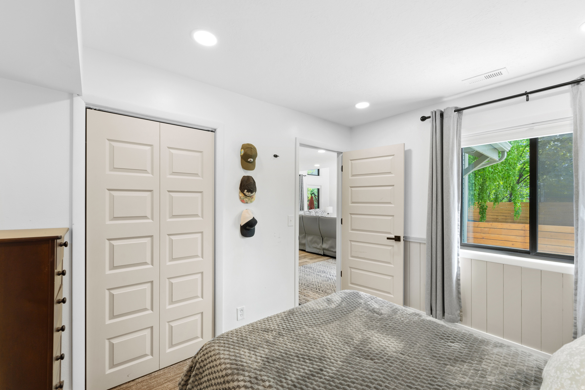 ARBOR ESTATES - Residential Income