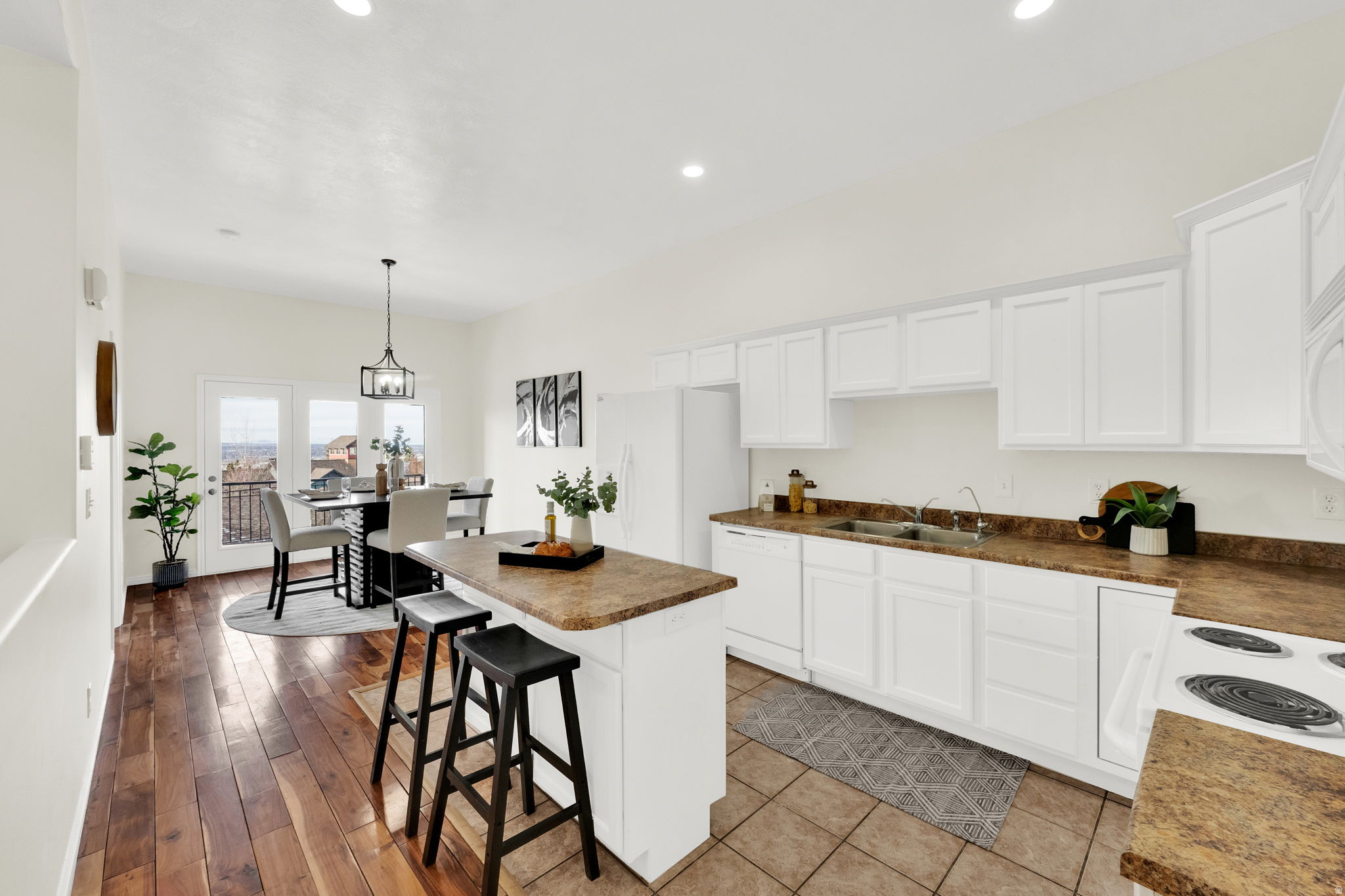 SOUTH MOUNTAIN - Residential