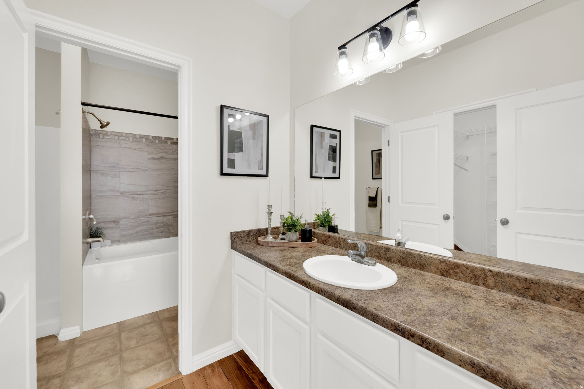 SOUTH MOUNTAIN - Residential