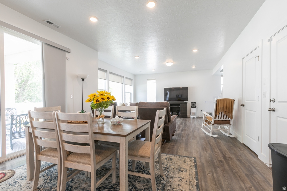 SHORELINE WEST - Residential