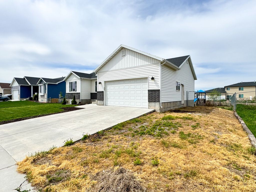 Photo of 1104 S 150 W, Tremonton, UT 84337 (MLS # 2150490)
