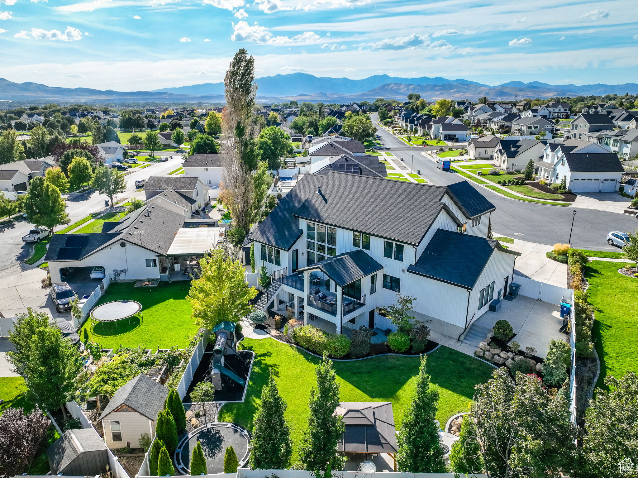 LAKEVIEW FARMS - Residential