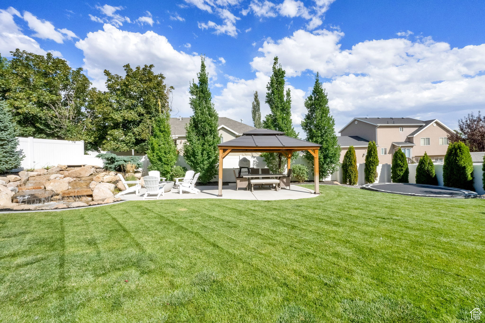 LAKEVIEW FARMS - Residential