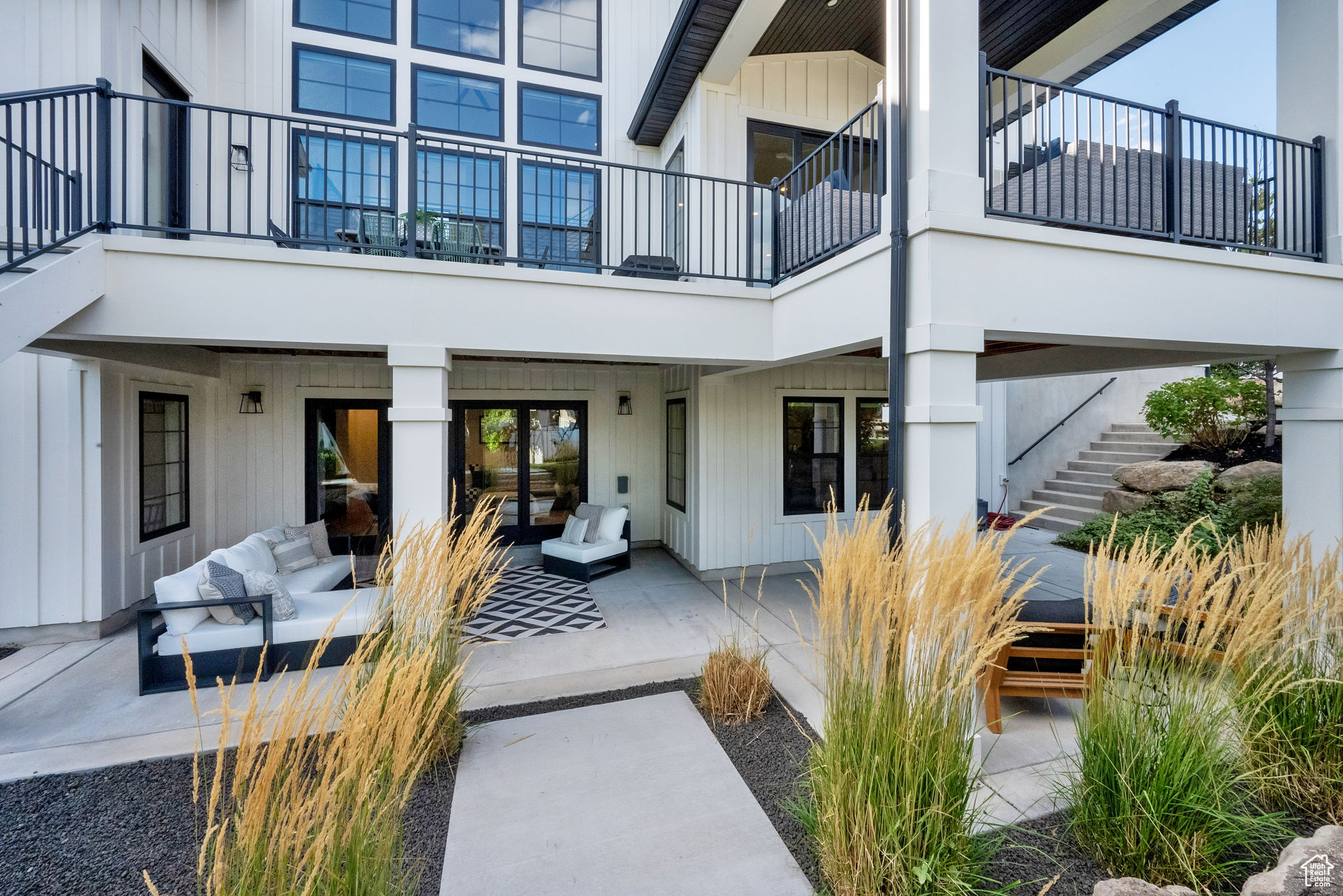 LAKEVIEW FARMS - Residential