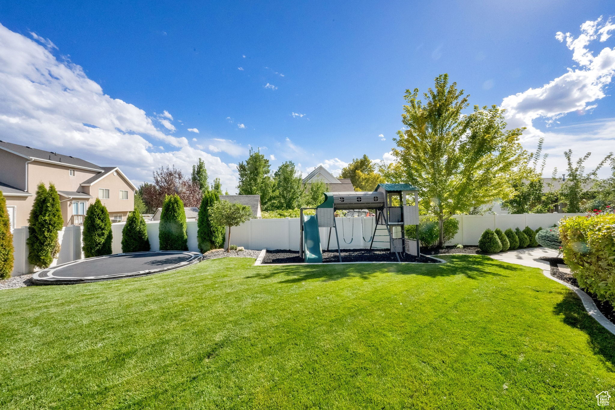 LAKEVIEW FARMS - Residential