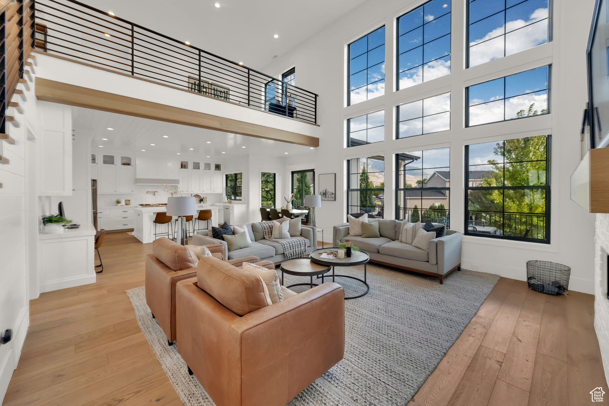 LAKEVIEW FARMS - Residential