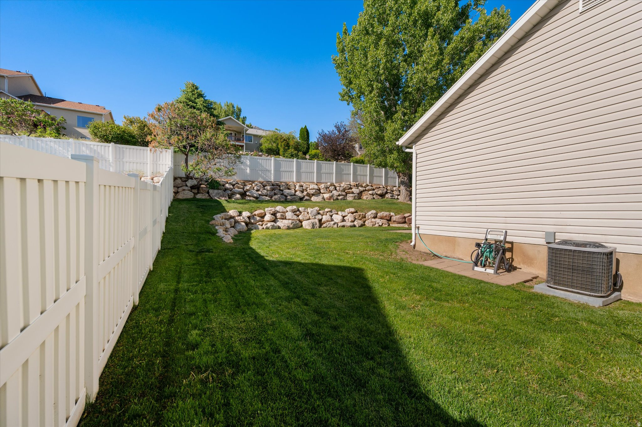 LAKEVIEW HEIGHTS - Residential