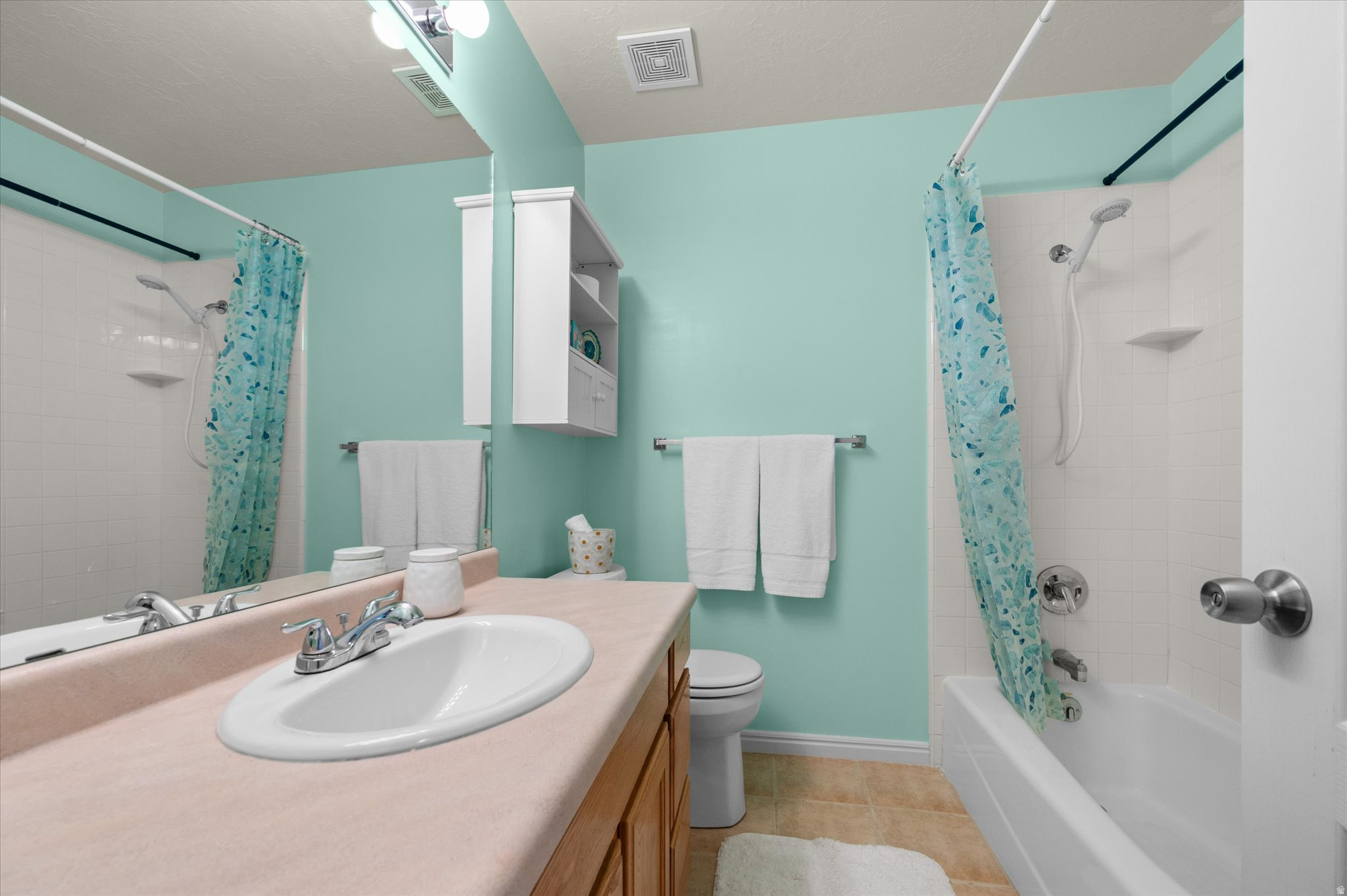 LAKEVIEW HEIGHTS - Residential