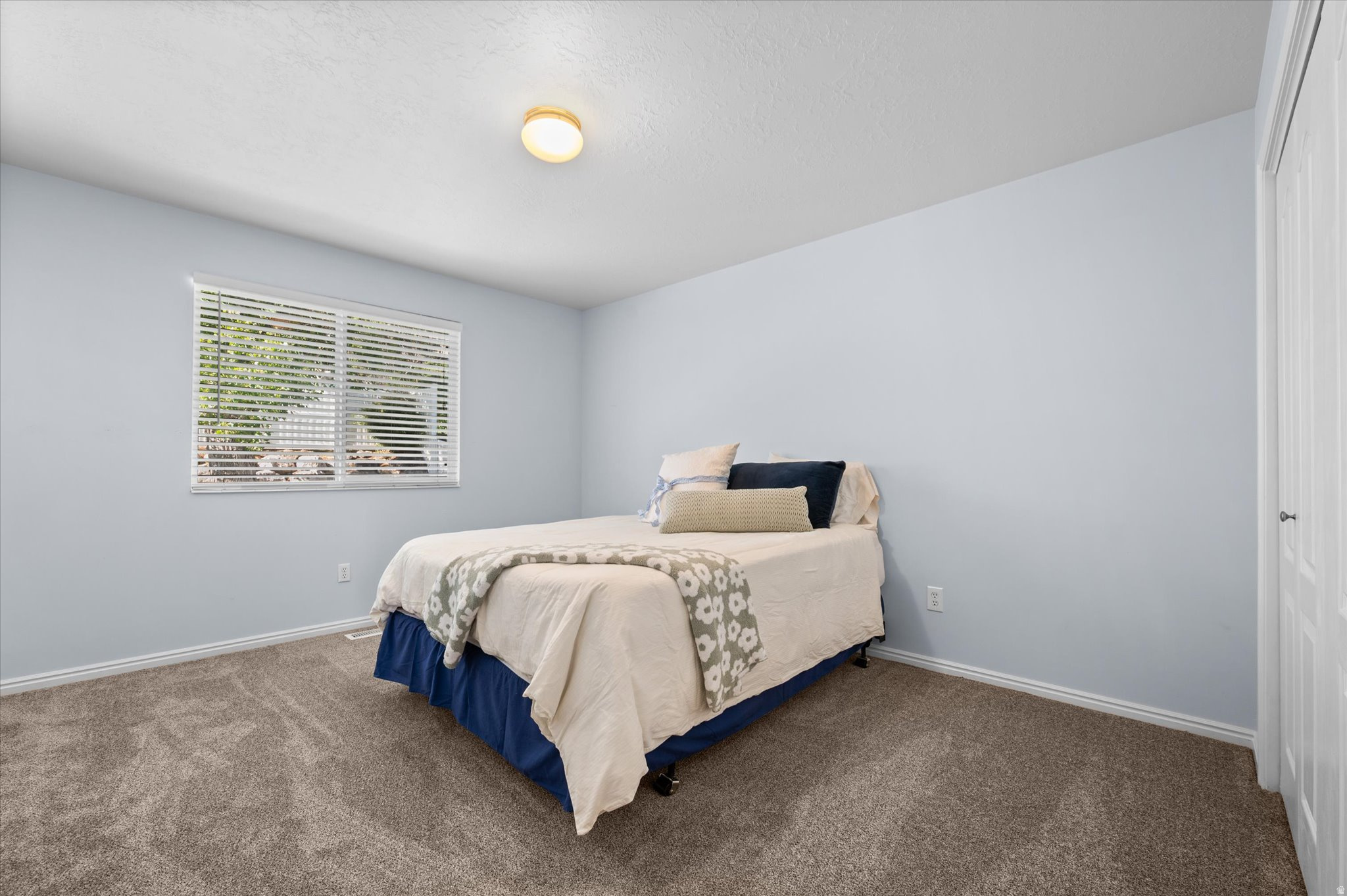 LAKEVIEW HEIGHTS - Residential