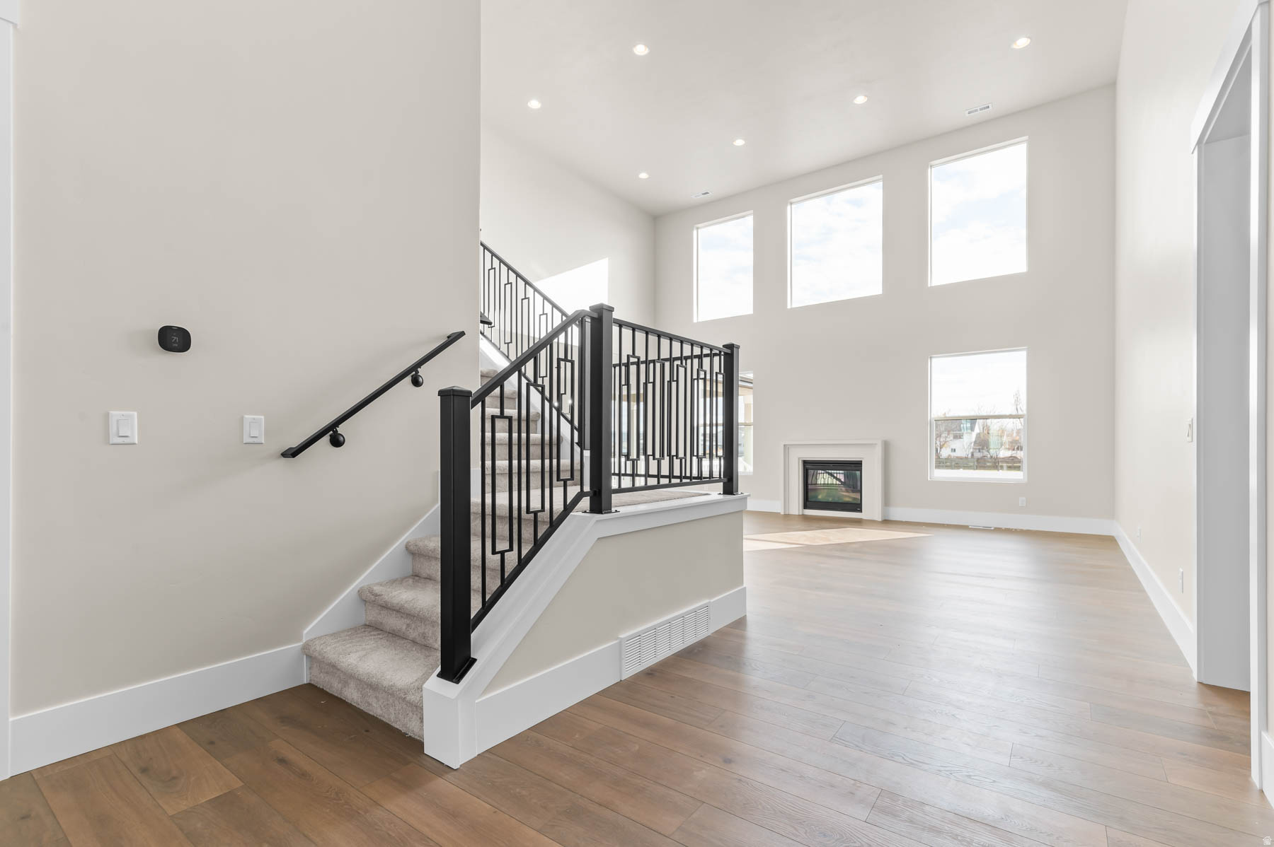 CRANEFIELD EST 1521 - Residential