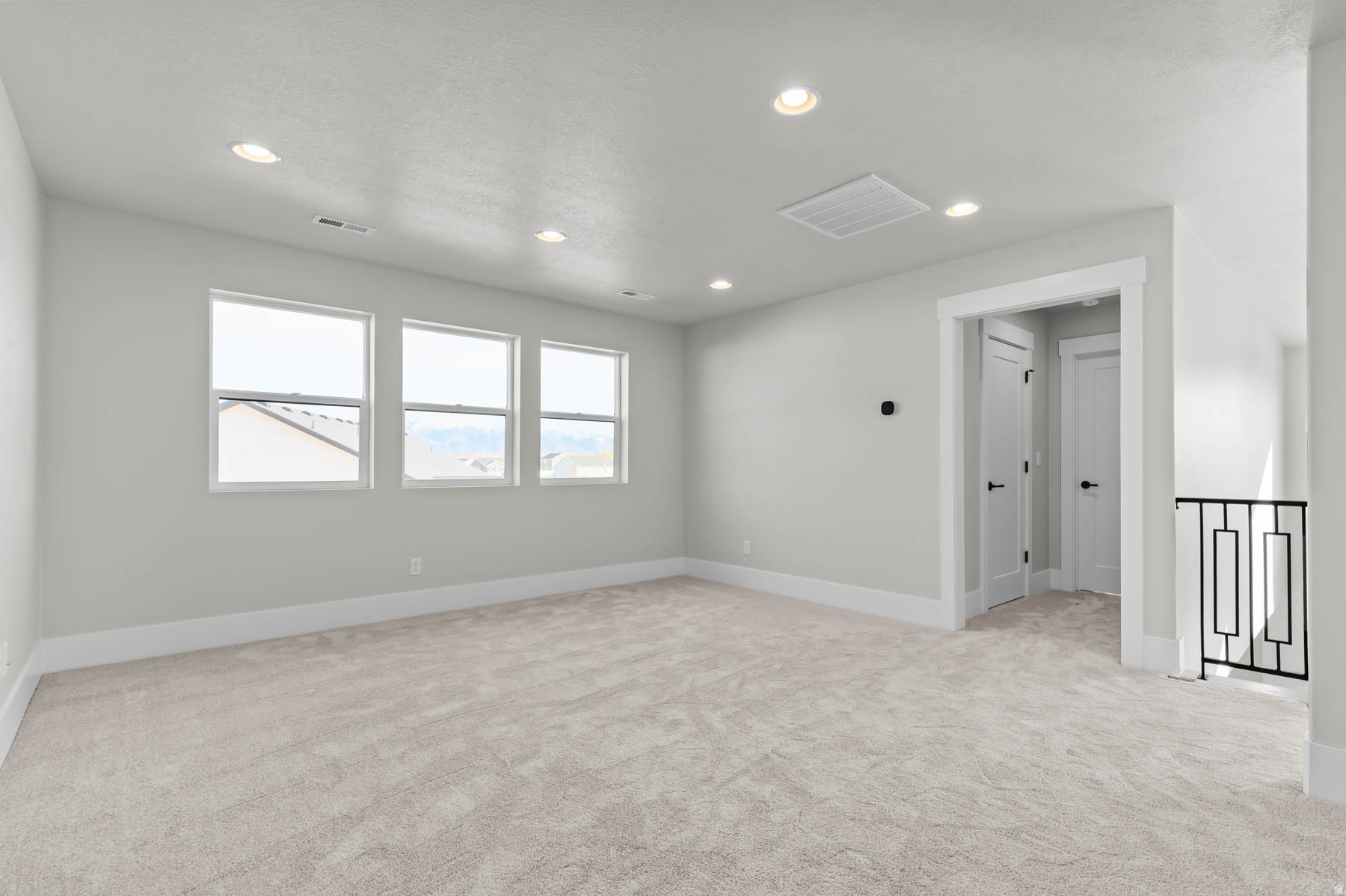 CRANEFIELD EST 1521 - Residential