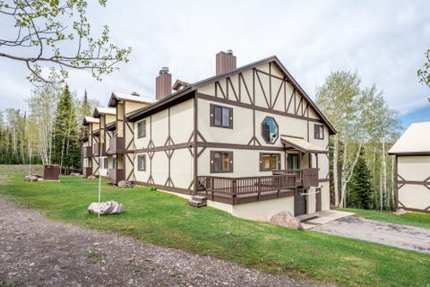 Condo For Sale - 102 S Alpine Ln #B5<br/> Brian Head, UT 84719